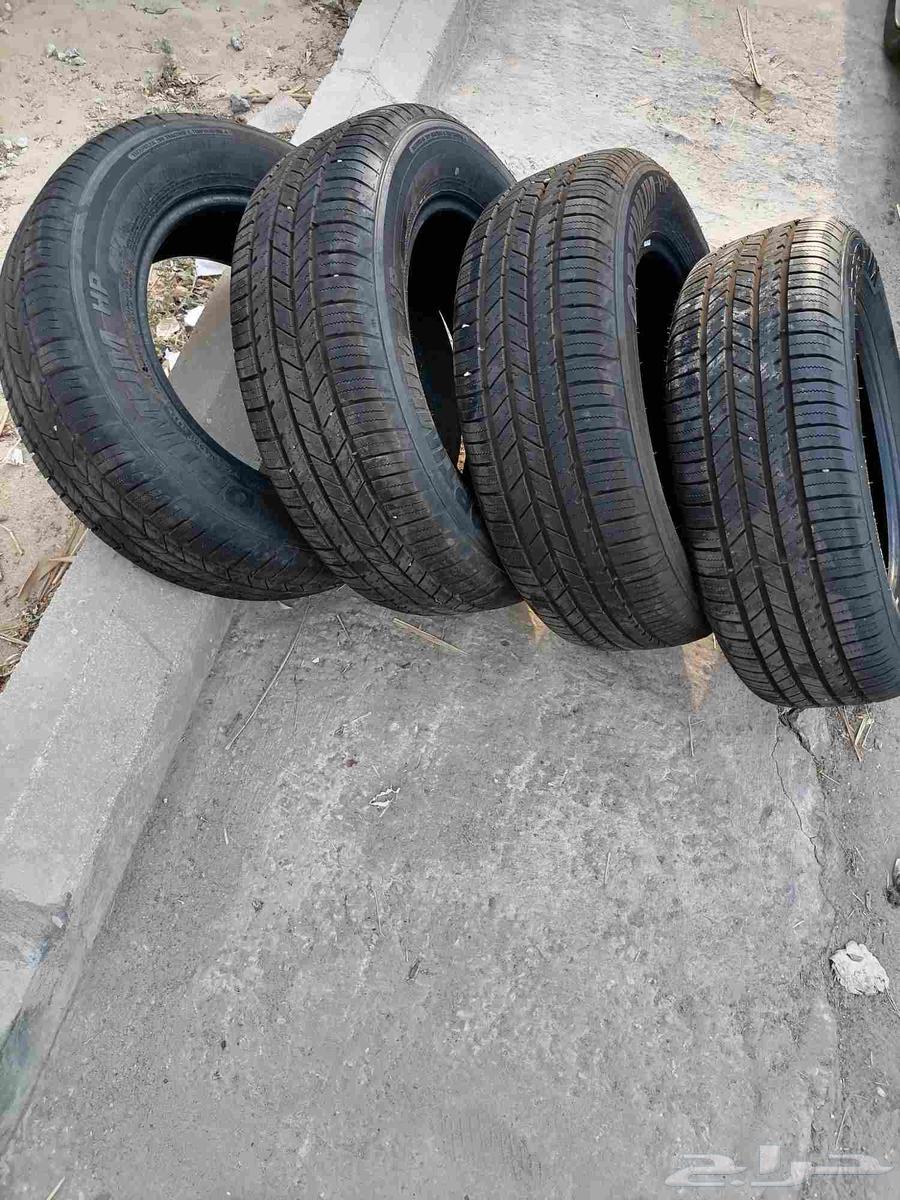 I present to you 4 tires, size 205 65 1564410231444995110