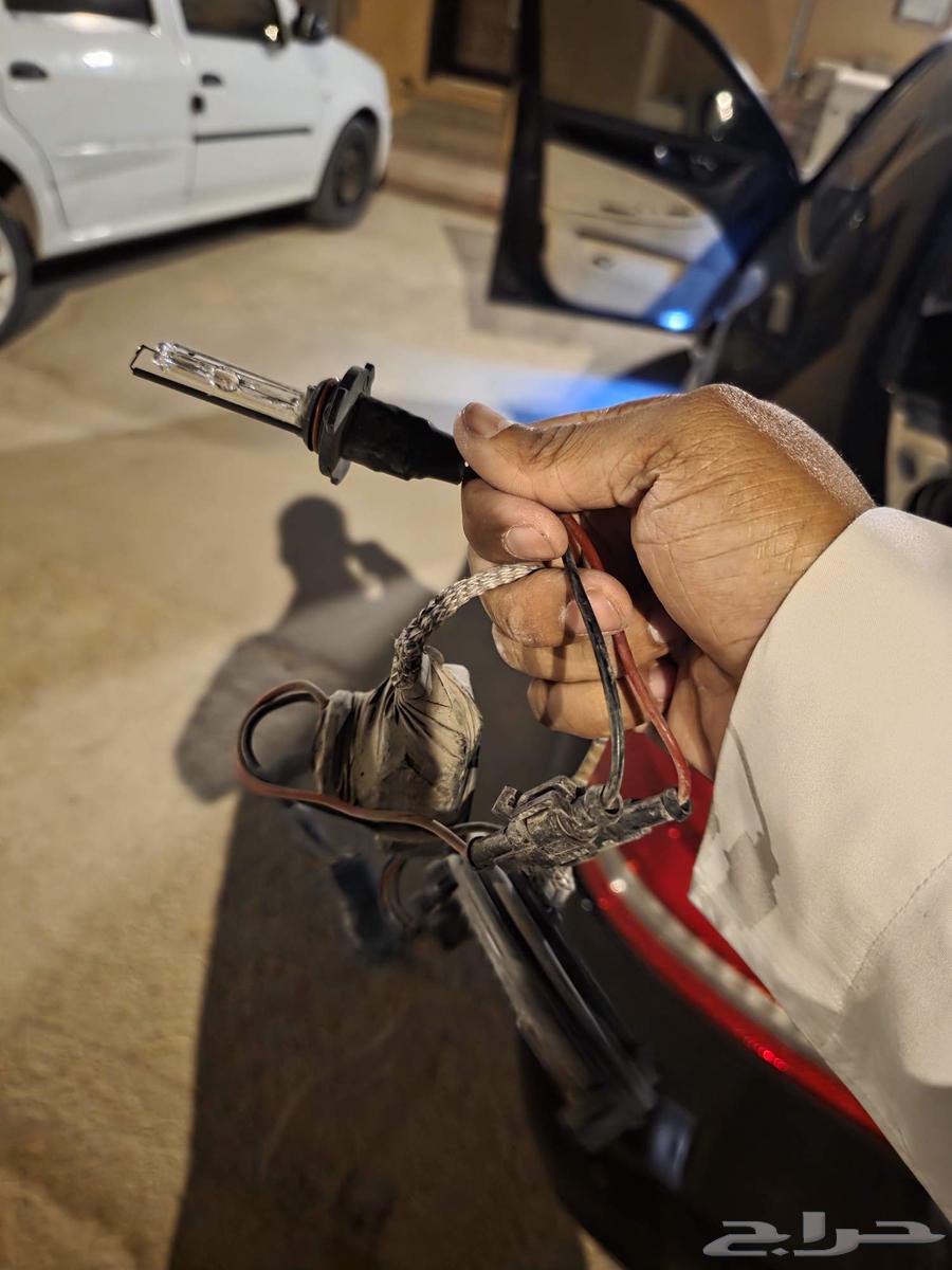 نور عالي كورولا 2014 زينون اللاند كروزر يركب على كورولا64413366161793110