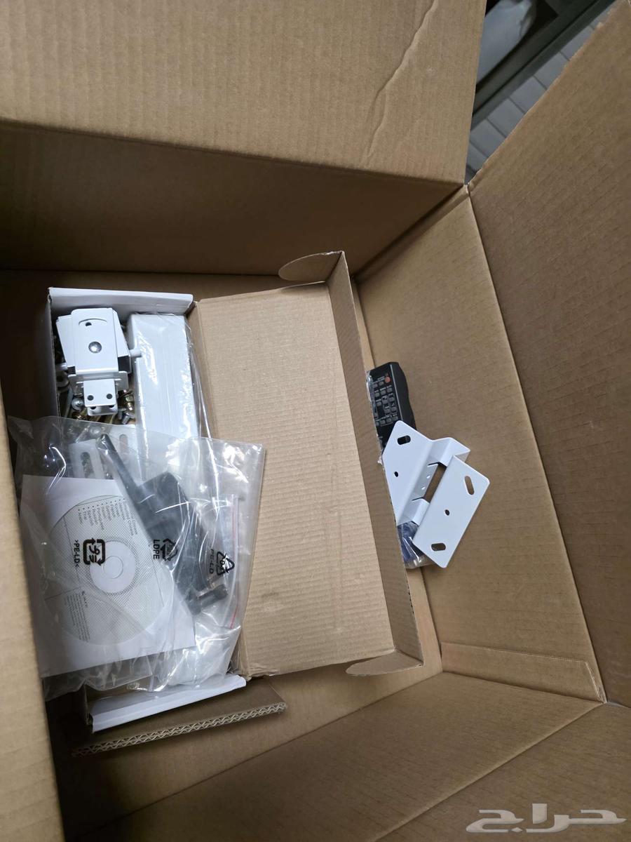 Projector Device64245640552322114