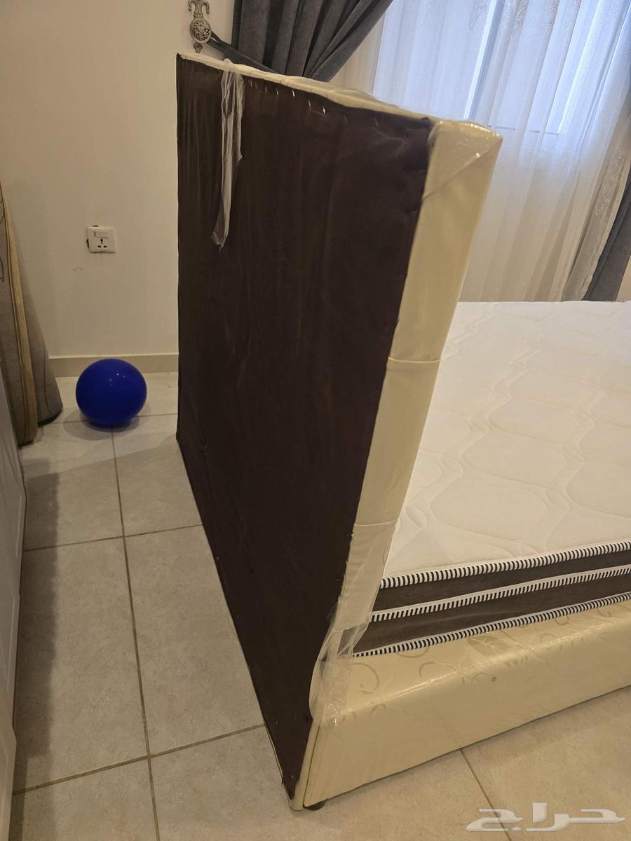 سرير مع مرتبه للبيع64254755855875111
