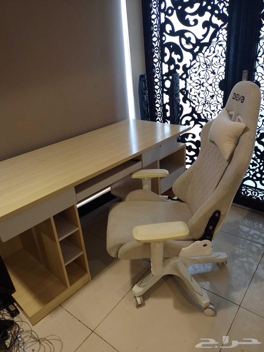 مكتب وكرسي للبيع64241240464899110
