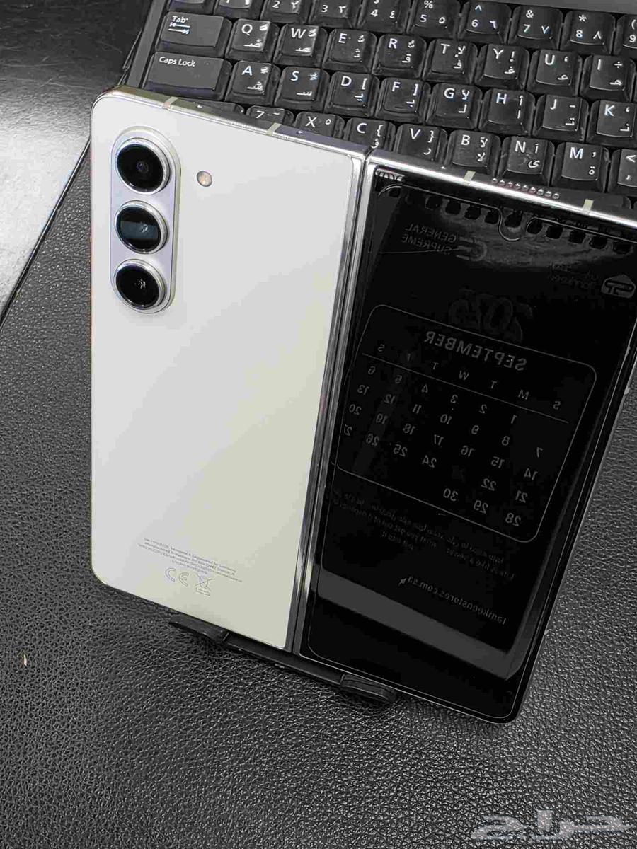 Samsung Galaxy Fold 5, almost new, 512GB memory64242812157187110