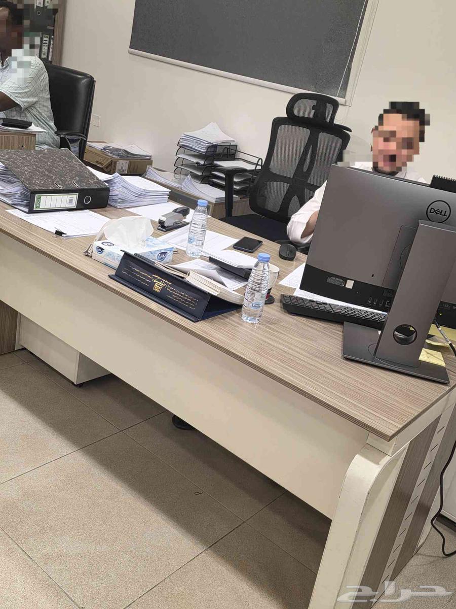 مكاتب موظفين64247000839043112