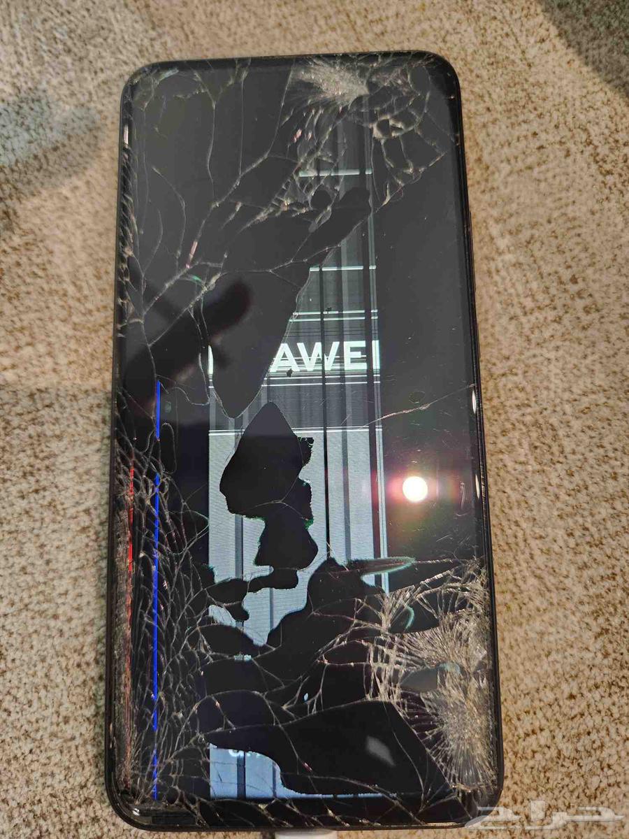 Huawei phone almost new, used only for two months, screen broken64251106195201110