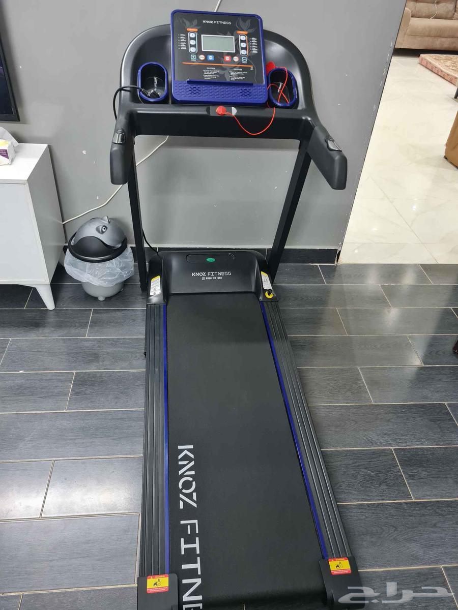 Electric treadmill for sale, almost new due to no longer needed64252023631107111