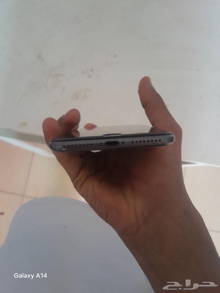 ايفون 7 بلس خربان بطريه فقط للبيع علي السوم فقط64238147760514111