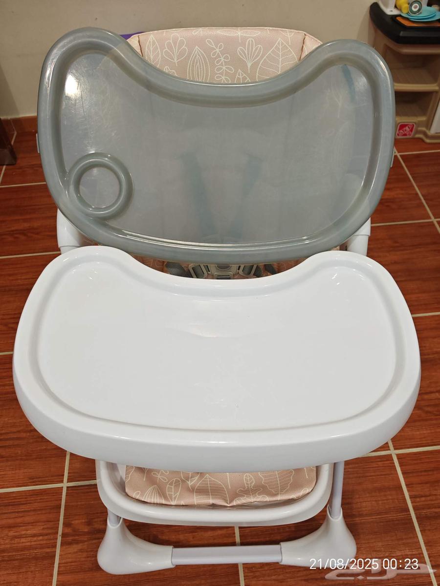 كرسي اكل للأطفال بحالة فوق الممتازة64232195911299114