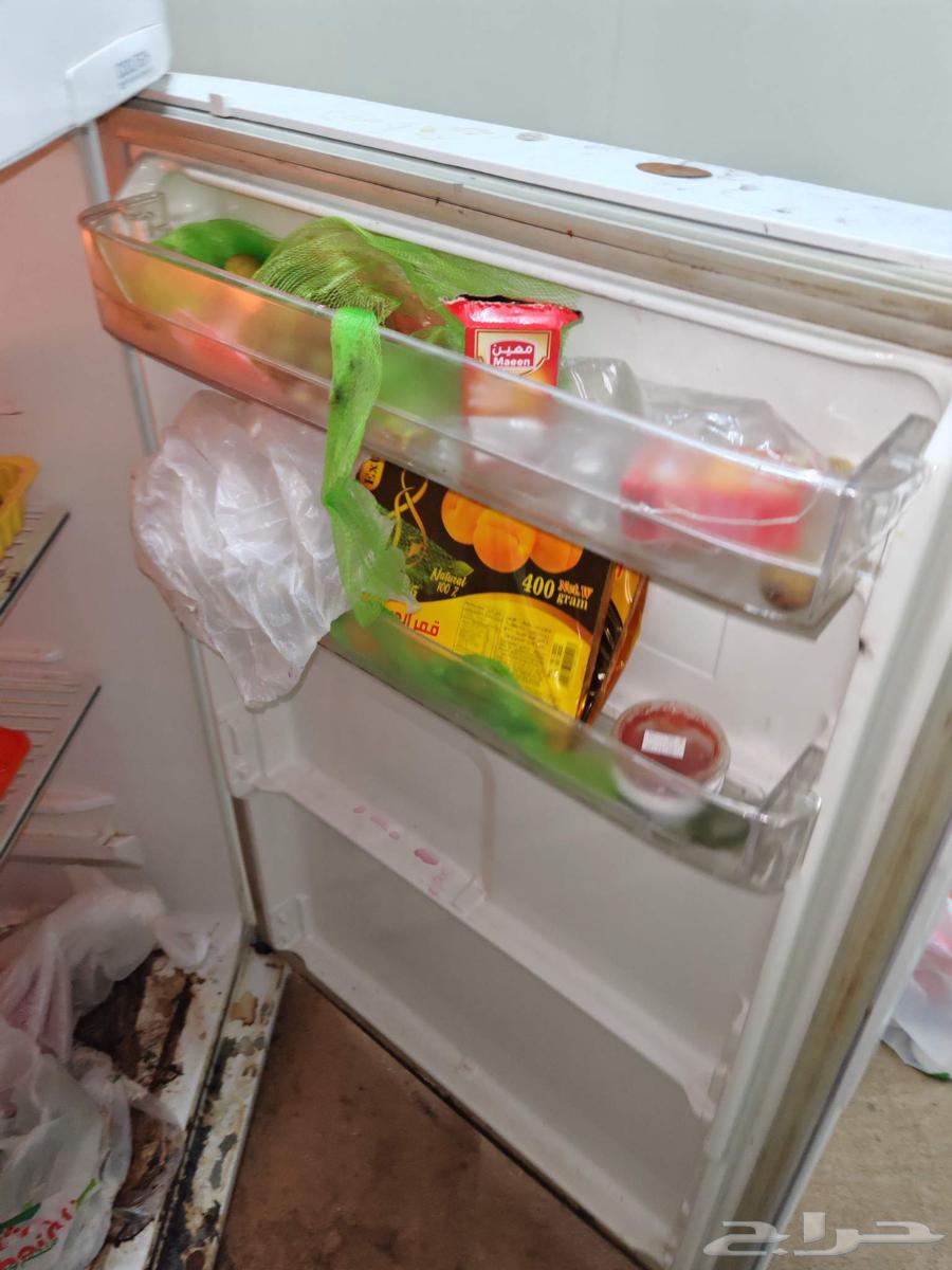 ثلاجة سامسونج 18 قدم تبريد ممتاز مطلوب 700 ريال64249424662403113