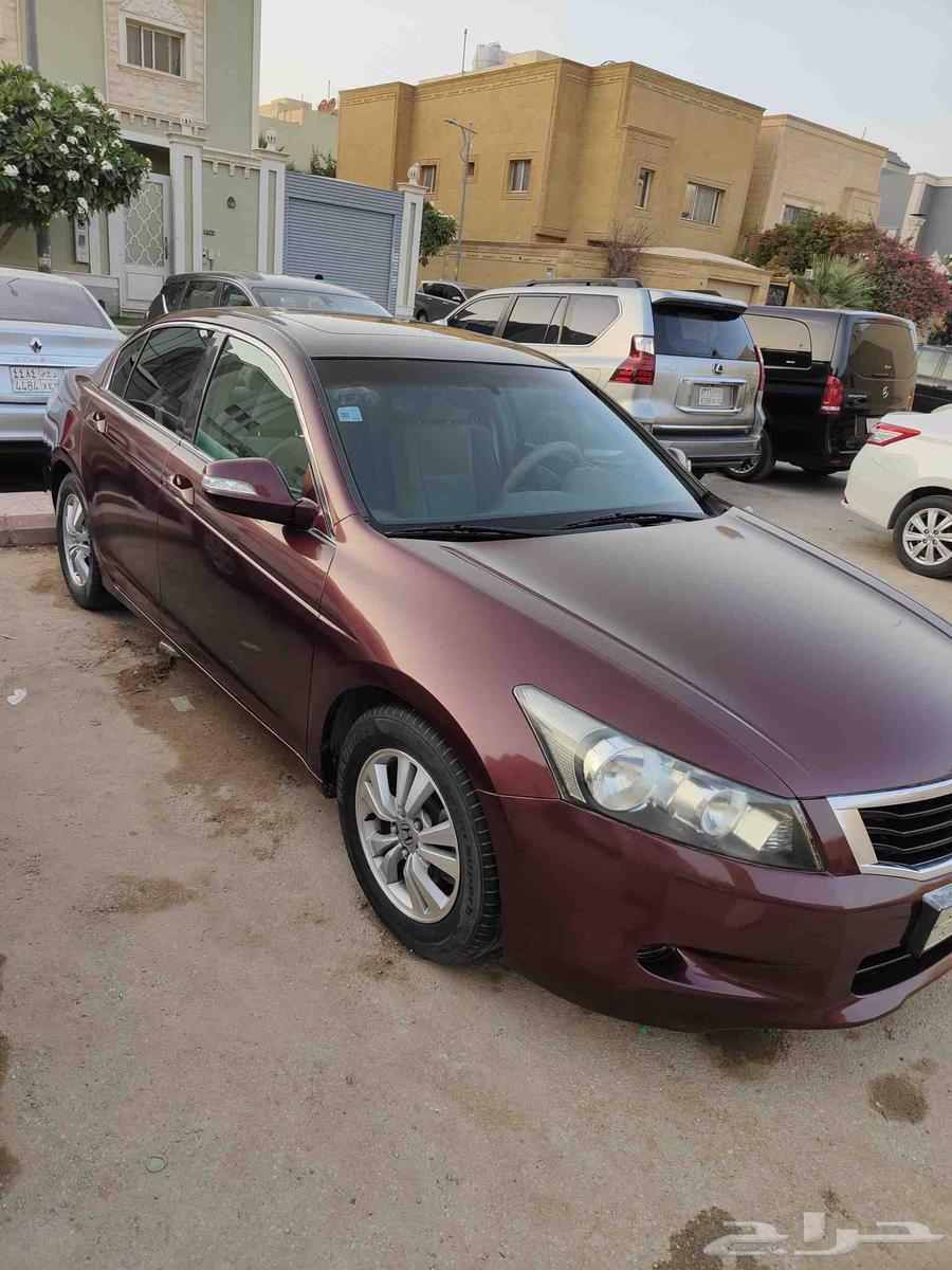 Honda Accord 2010 personal use, everything in good condition, low mileage required64413745666434114