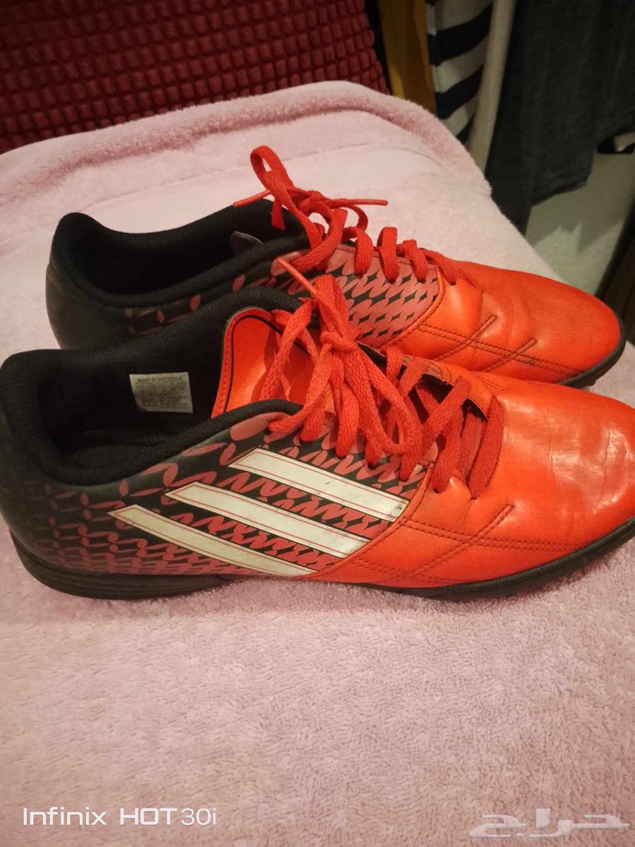 جزمة رياظية من اديداس مستعمل خفيف مره واحده64251242547586110