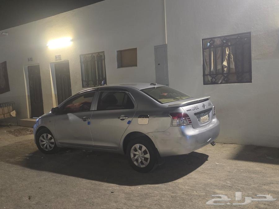 للبيع سيارة يارس 201264408822156803111