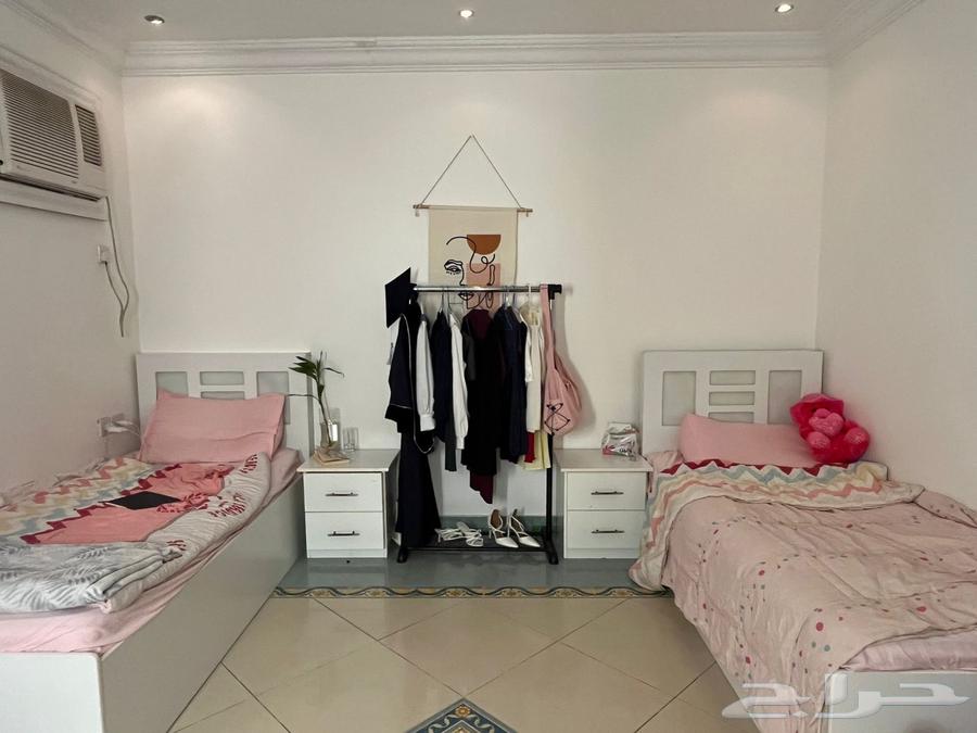 غرفة نوم للبيع وستاند عبايات وستاره64232684163073112