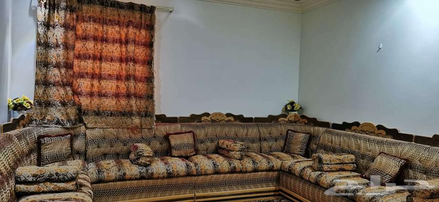 أثاث مجلس كامل مع ستارة وسجادة تبعه64239683907714110