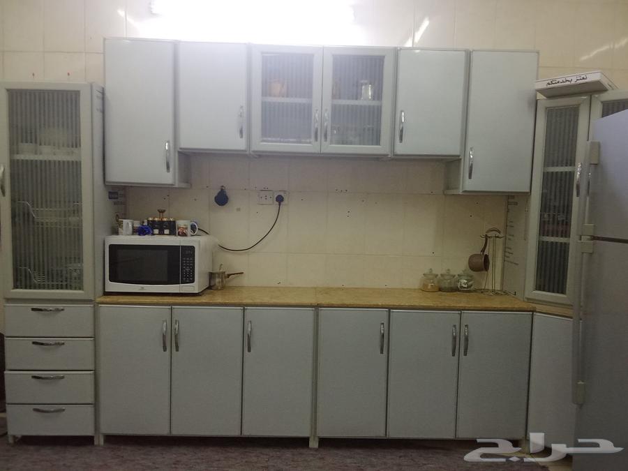 السلام عليكم جميع الاغراض للبيع ع 2000 ريال لسرعه البيع64250242349571111