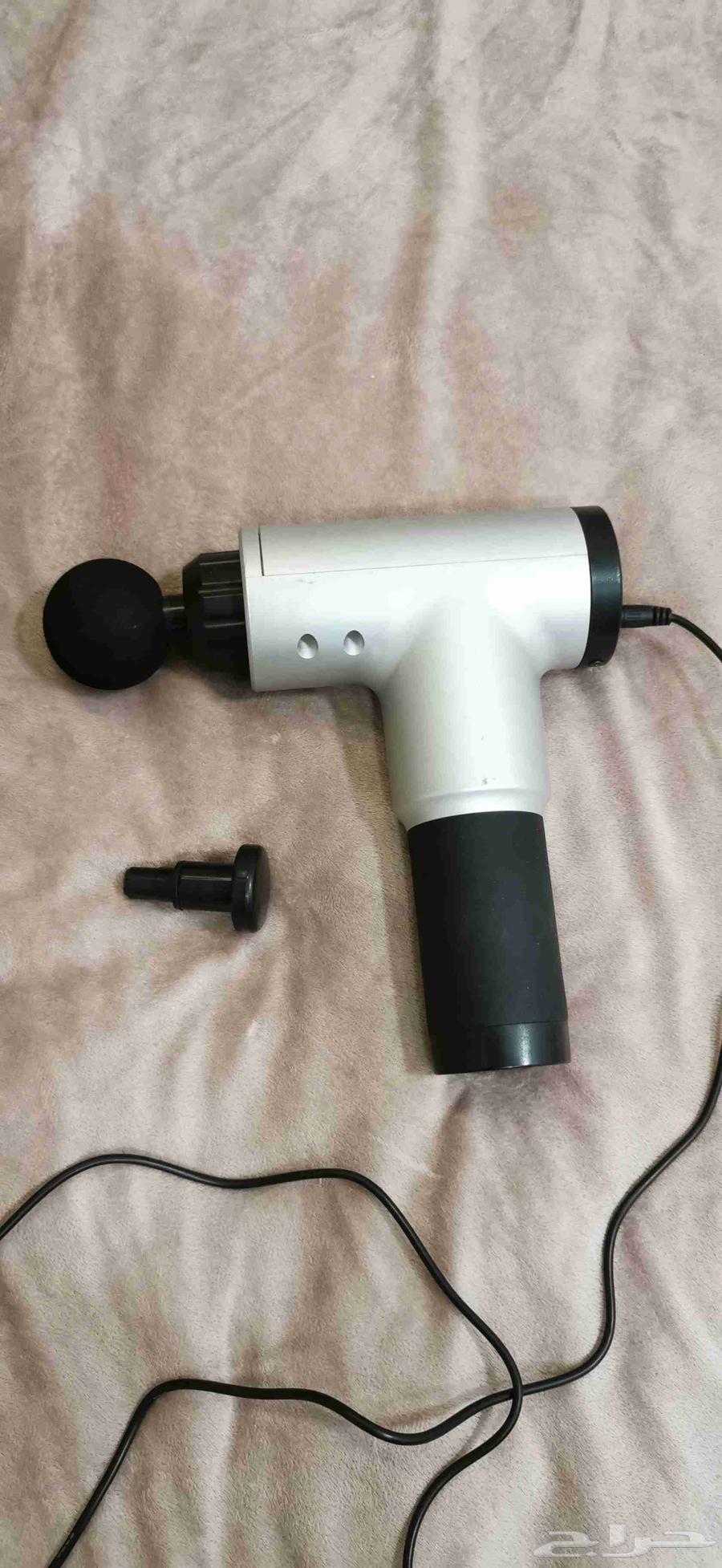 جهاز مساج معه جميع اغراضه والاروس حقته64245313415811111