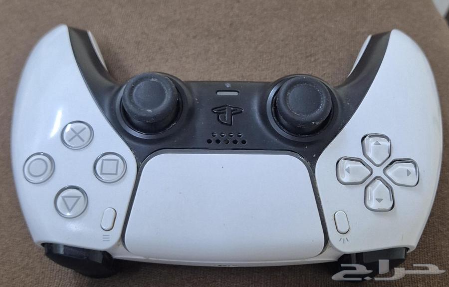 يد بلاستيشن 5 وكالة مستعمله64247713340803113