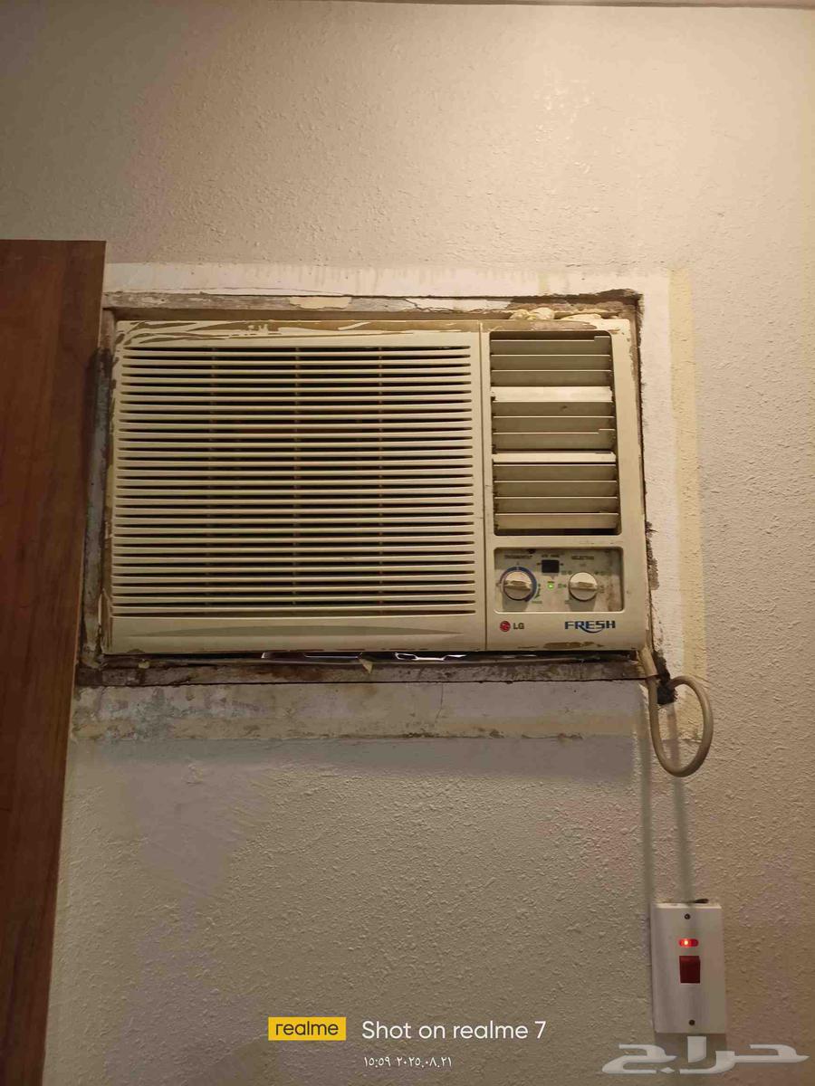 مكيف للبيع للاستفسار64246827002371111