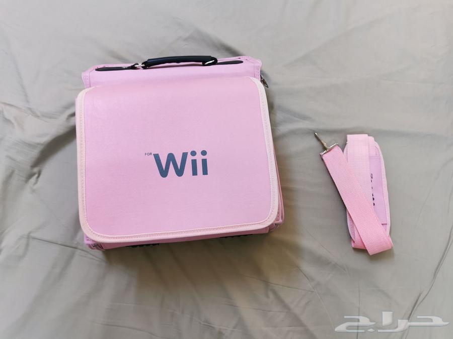 Nintendo Wii console with all accessories and case for sale64251106704129111