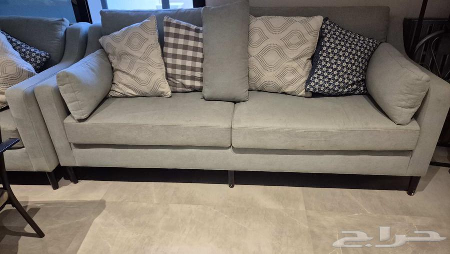 كنب مجلس كبير العدد 3 للبيع64252986497026110