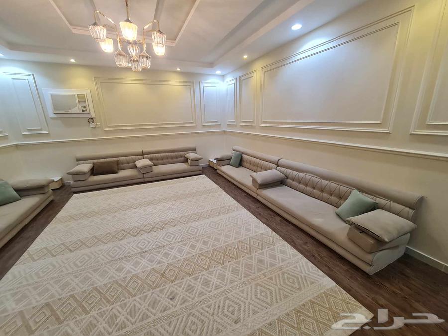 جلسة أرضية للبيع64246827031427110
