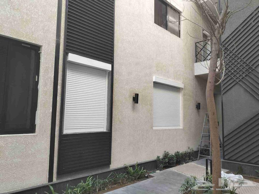 Royal Shutter64235635574401111