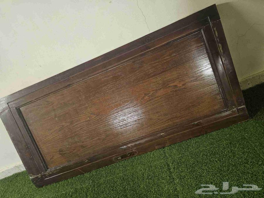 باب لي البيع النوع خشب الطول مترين و20 سانتي تقريب السعر سوم64251393970306110