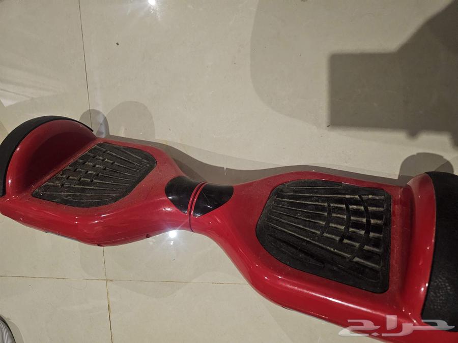 اسكتوتر. شبه جديد مركون. يحتاج فقط لشاحن. السعر 150نهائي64244433604098112