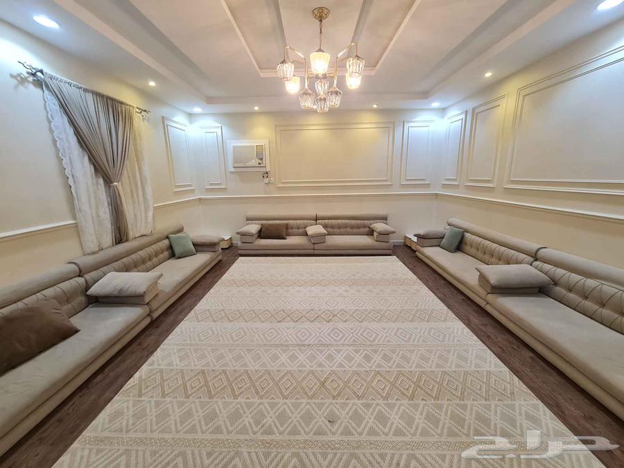 جلسة أرضية للبيع64246827031427112