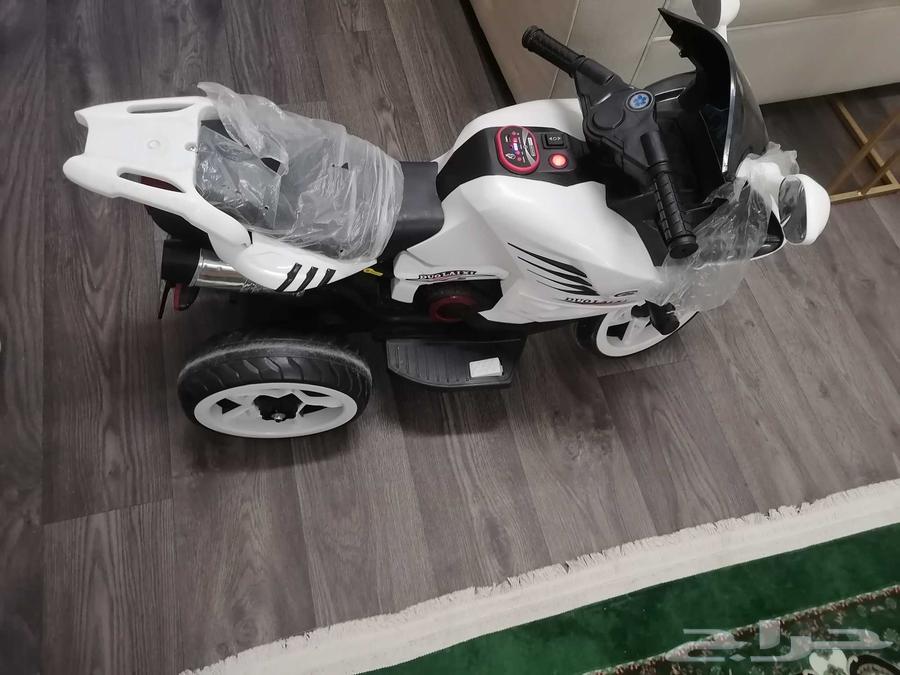 دباب للبيع مناسب للعمر ثلاث سنين وفوق64243011799553110