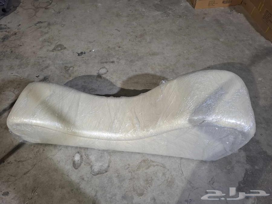 Romantic beige leather sofa, new without use
Dimensions
Length 180
Width 45
Height 70
Supported by 6 legs
Can withstand weight up to 300 kg
Color beige
Price 350 riyals64238371638787112