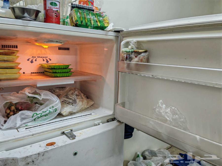 ثلاجة سامسونج 18 قدم تبريد ممتاز مطلوب 700 ريال64249424662403111