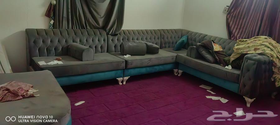 Wardrobe and large bed with tables, sofa, electric oven, two air conditioners64245481296002111