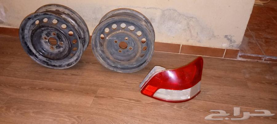 جنوط مستعملة واصطب خلفي أصلي يارس64411270109697110