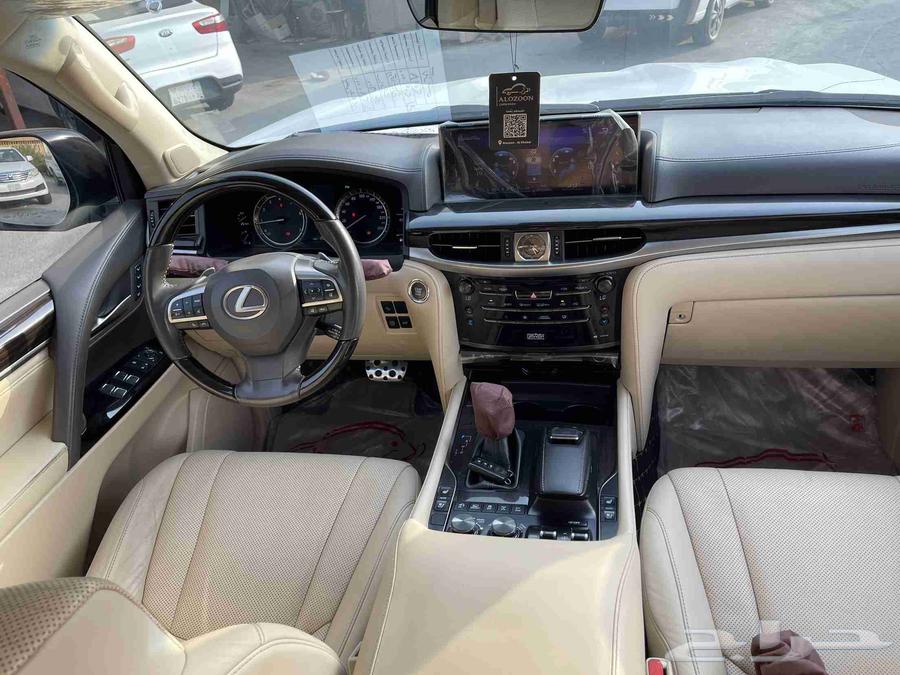 Lexus LX 570 Model 201864416466356610114