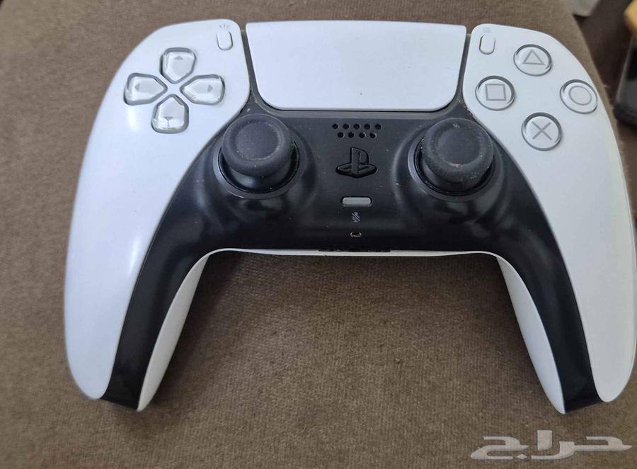 يد بلاستيشن 5 وكالة مستعمله64247713340803111