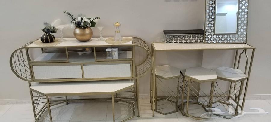 للبيع طاولة64242998222849112