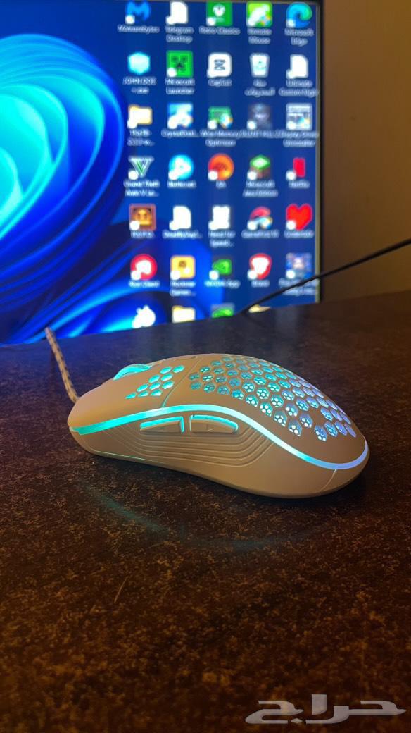 ماوس جيمنج استعمال 12 ساعه سبب البيع المسكه مو مريحه64236099903490110