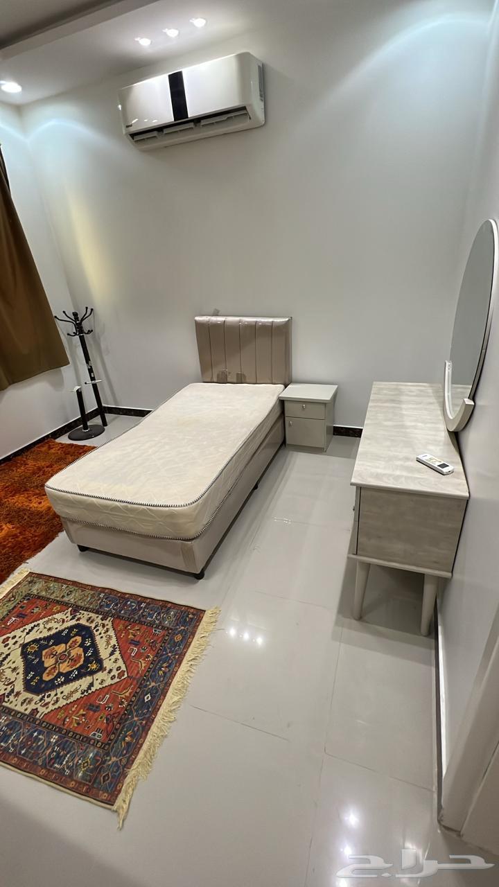 أثاث للبيع64240396385538112