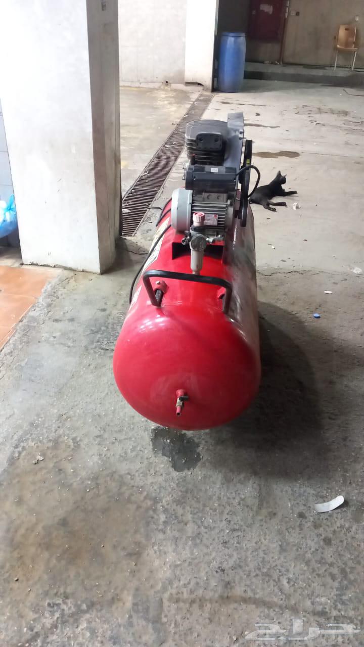 كمبروسر هواء ايطالي 300 لتر نظيف جدا السعر 210064255240966657111