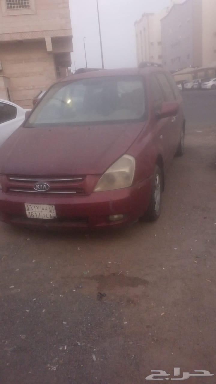 للبيع سيارة كيا كرنفال موديل 2008 تحتاج ماكينة64412143407491114