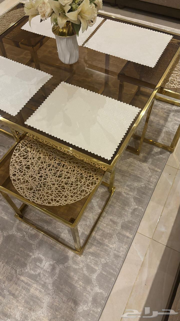 طاولة مع طاولات الخدمه استخدام قليل64248093492995111