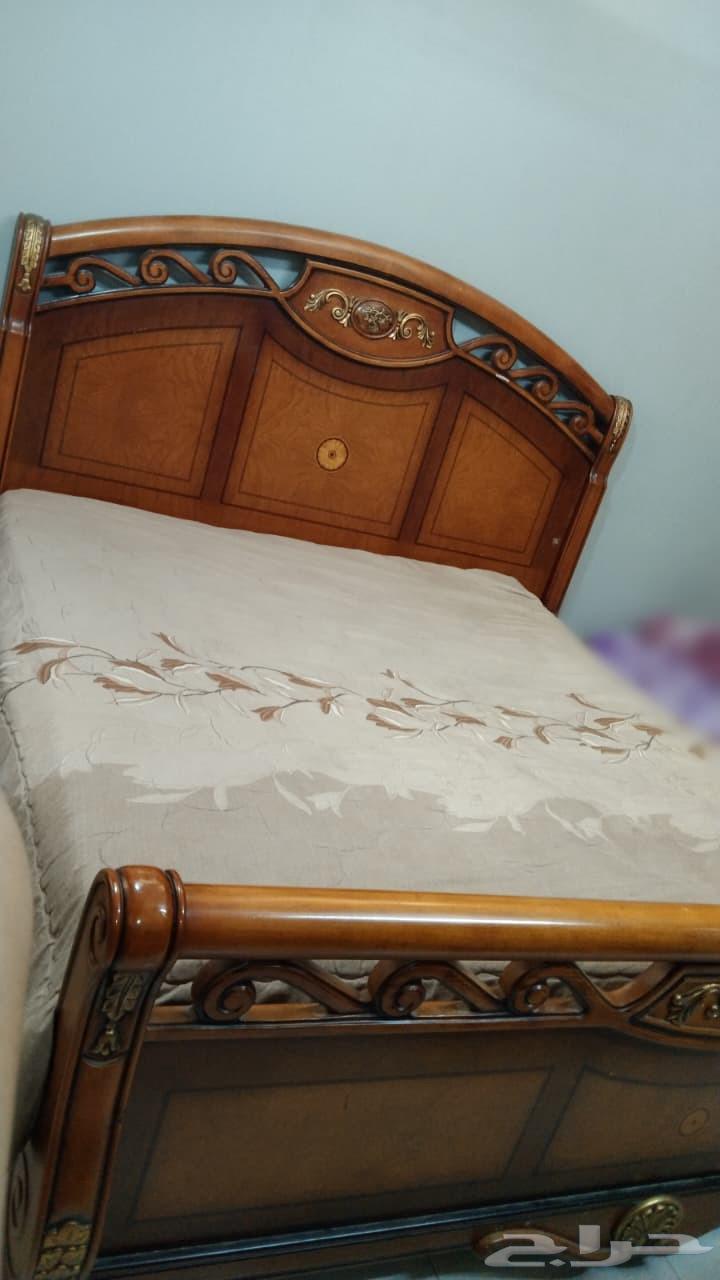 A complete bedroom set with mattress for 250, available today64253578705537111