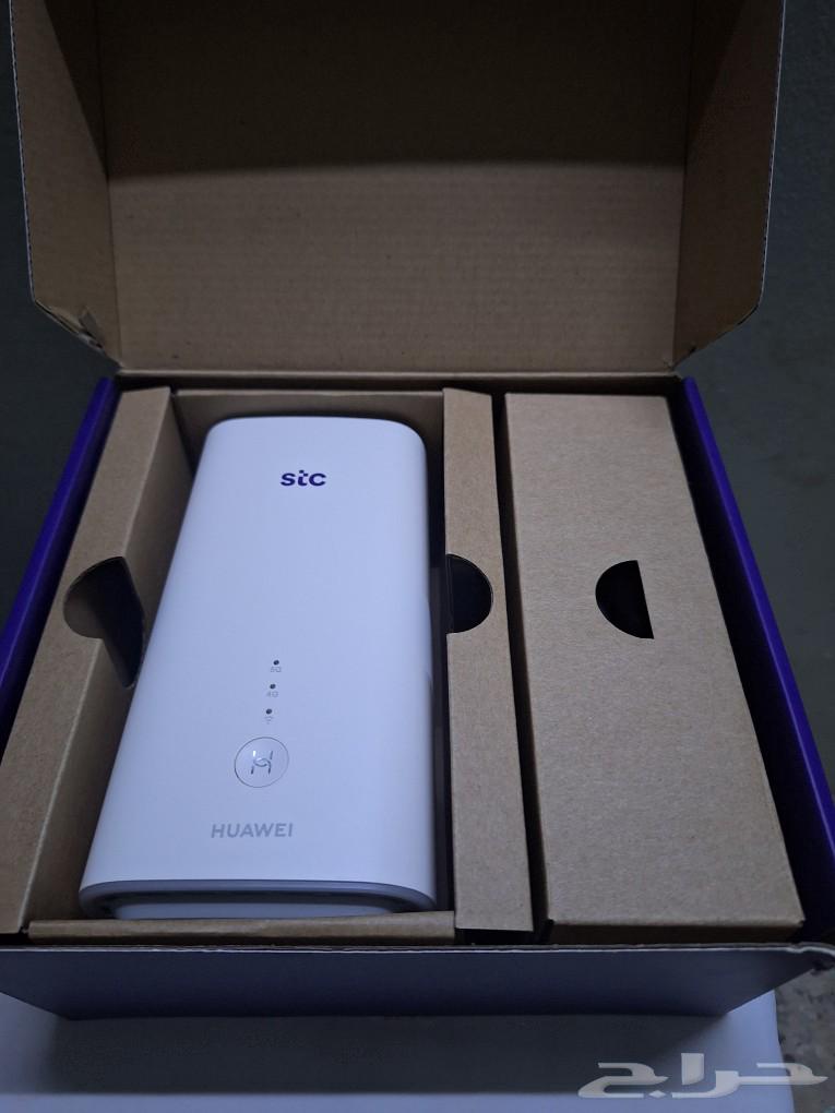 Huawei Pro 2 Router that Operates All SIM Cards63752152318594113