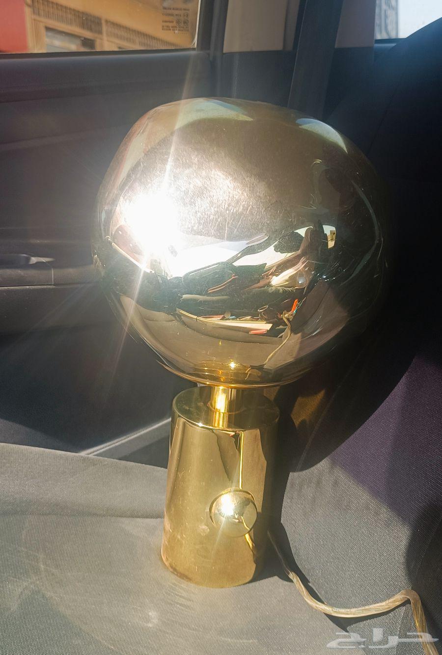 Gold decorative lighting, movable stand, 2 large and 1 small64235771927938113