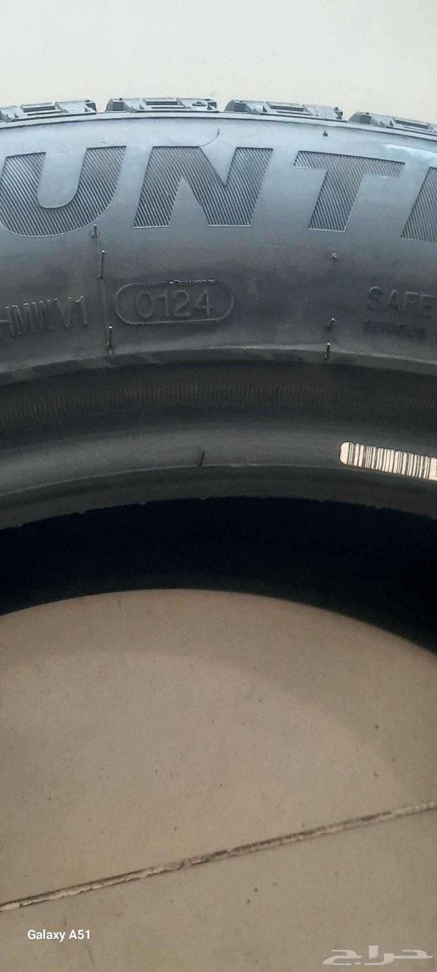 Hello, selling Chinese Mazda 2 tires, 4 pieces, size 255/50/2064413514514177114