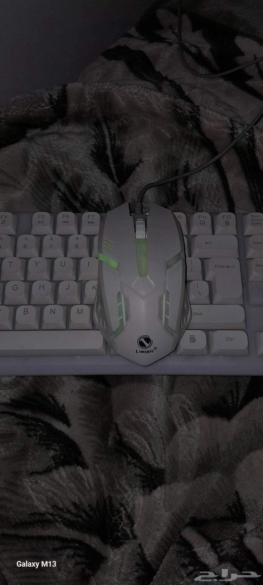 Hello, the product is a new keyboard and mouse set compatible with Sony 5, 4, and PC64234807238658112