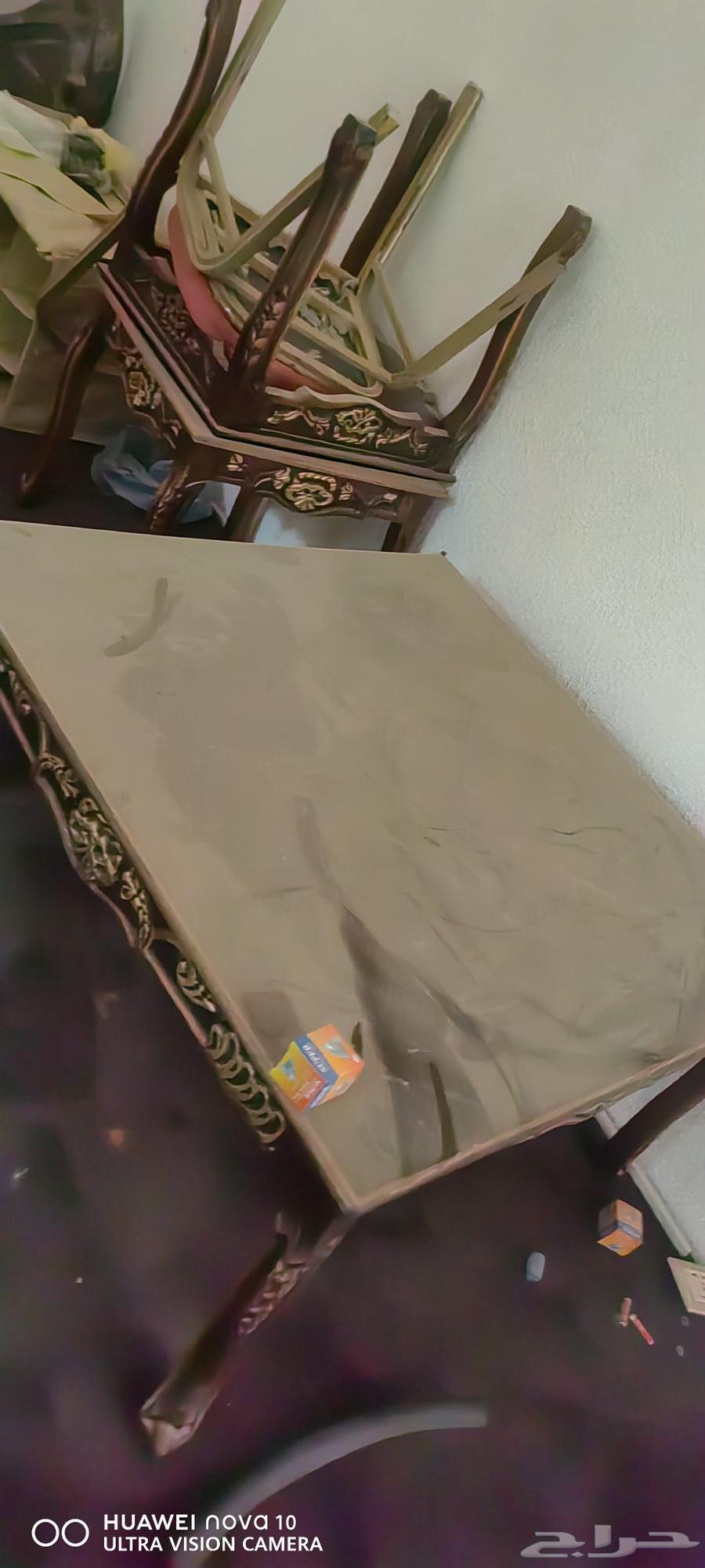 Wardrobe and large bed with tables, sofa, electric oven, two air conditioners64245481296002114