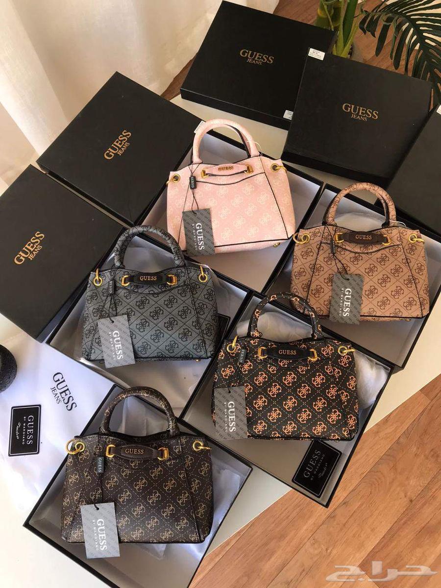 يوجد لدينا شنط شانيل جمله وقطاعي توصيل لجميع مناطق المملكة64237286720897113