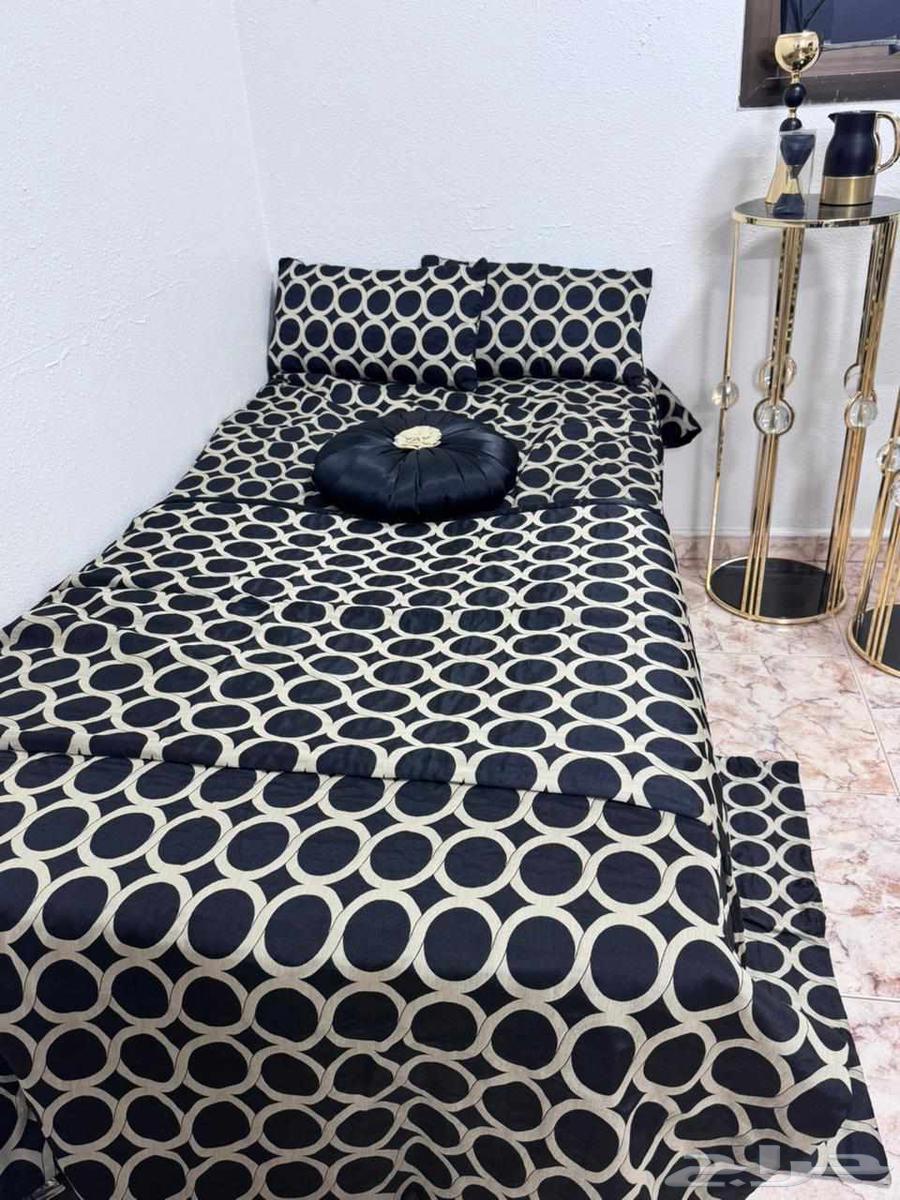 Bed sheet with two tables64235325806211110