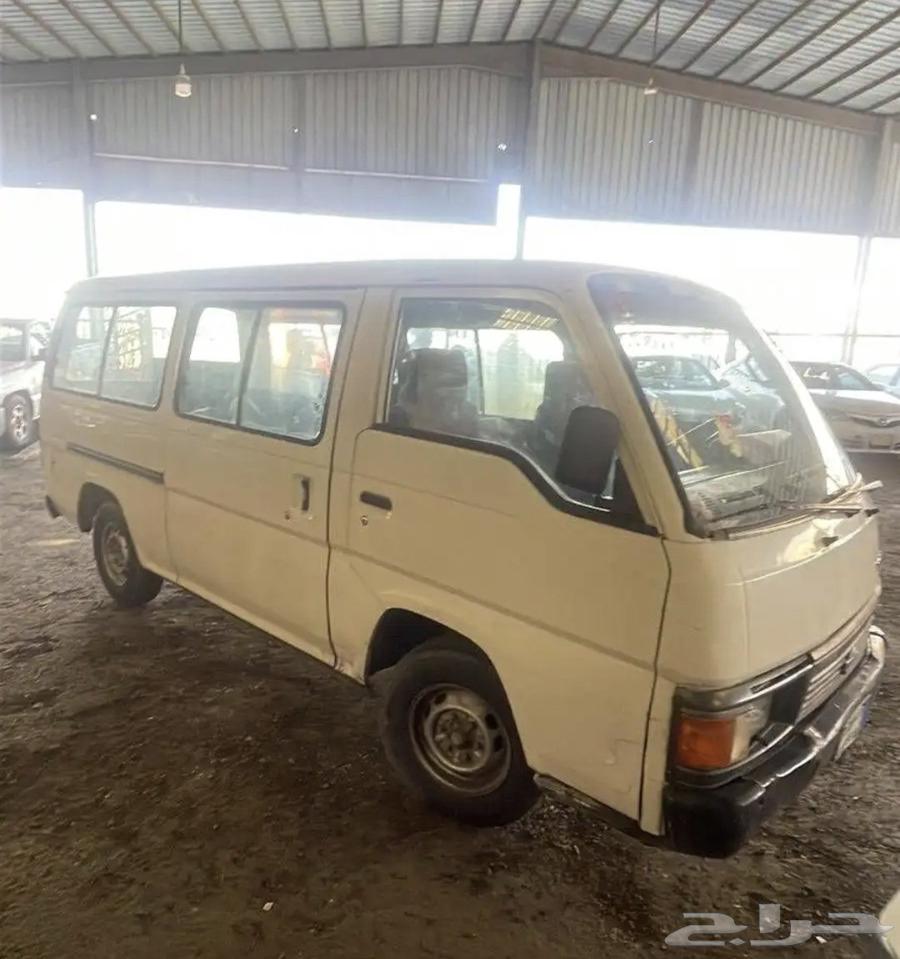 باص ركاب نيسان9464423354937859110